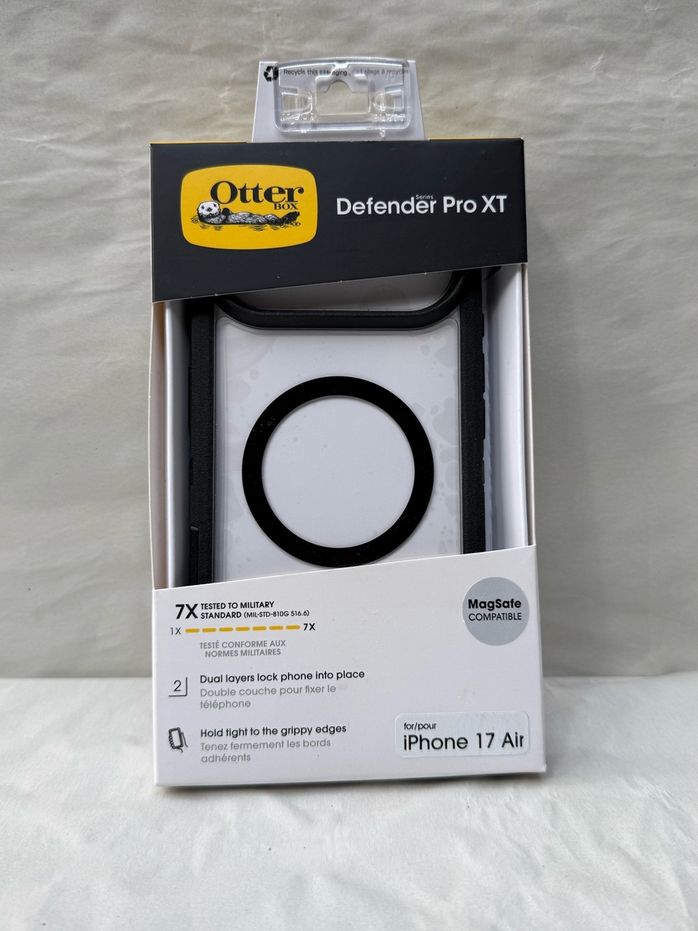 Otter Box - Defender Pro XT - MagSafe Compatible Case - iPhone 17 Air - Black